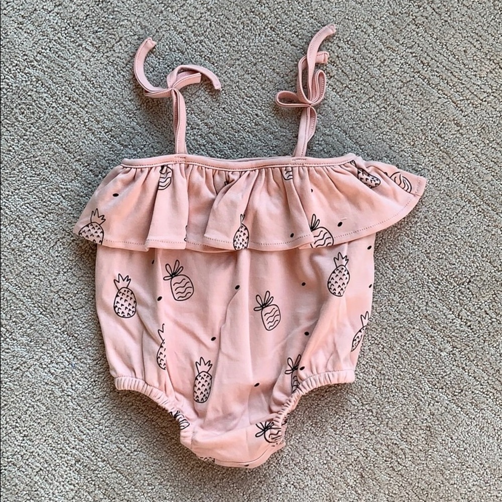 Tun Tun Strawberry Bubble NWT